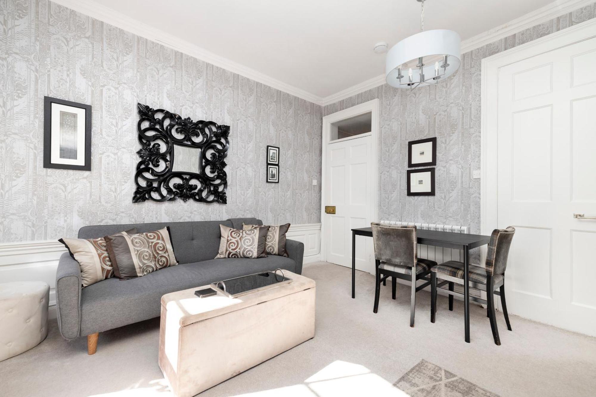 Joivy Exclusive Apartment At The Heart Of New Town Edimburgo Exterior foto