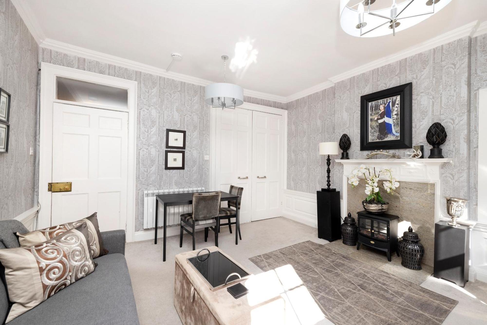 Joivy Exclusive Apartment At The Heart Of New Town Edimburgo Exterior foto